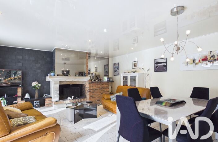 Vente Maison de ville 4 pièces — photo 2