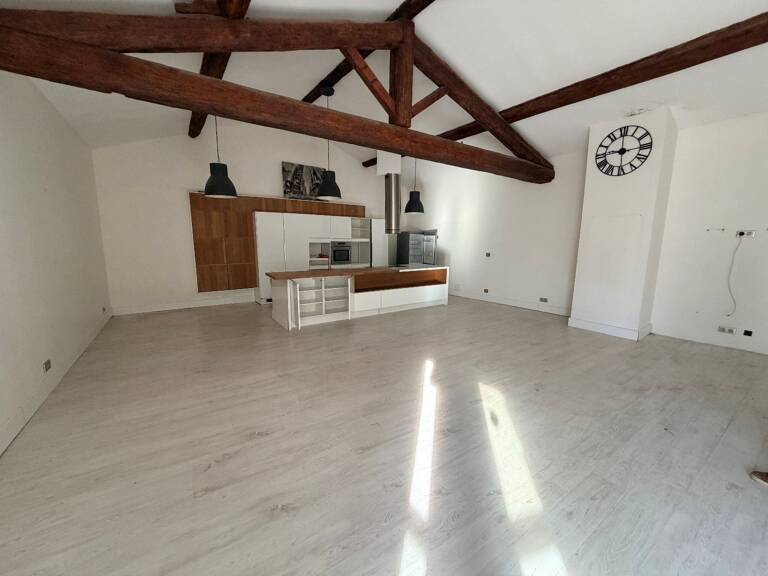 Loft/Atelier/Surface — photo 1