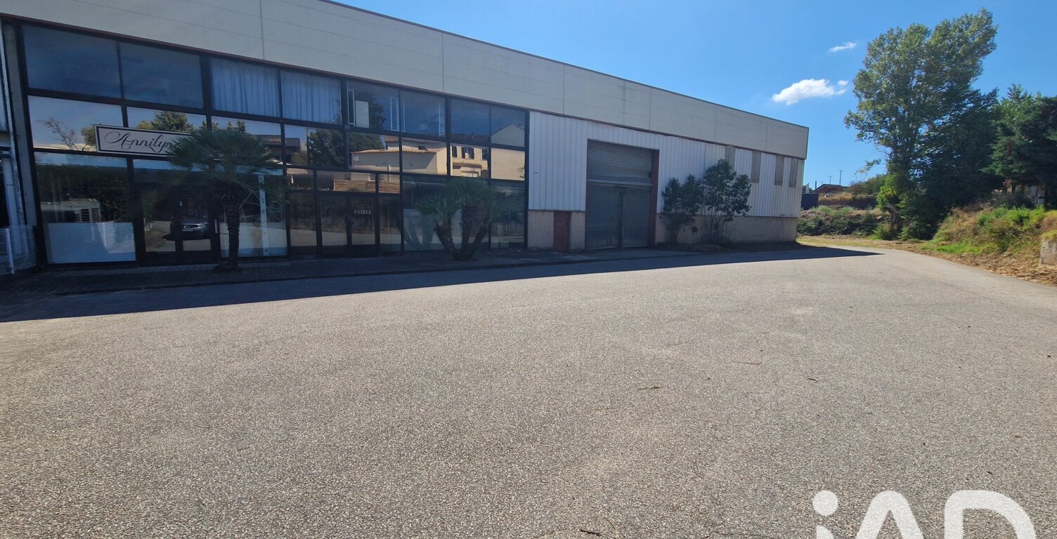 Vente Boutique/Local commercial 2 576 m&sup2; — photo 1