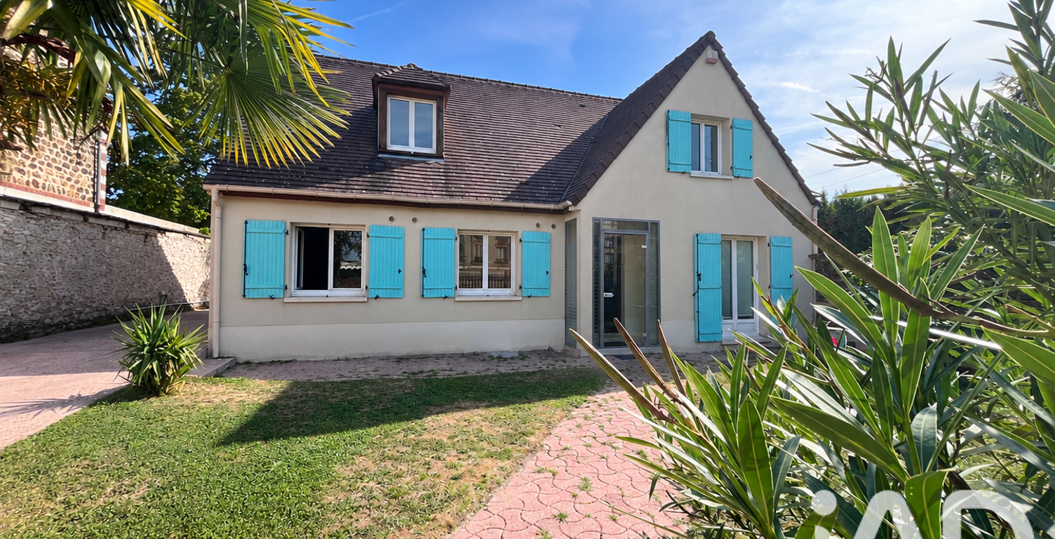 Vente Maison/villa 8 pièces — photo 1