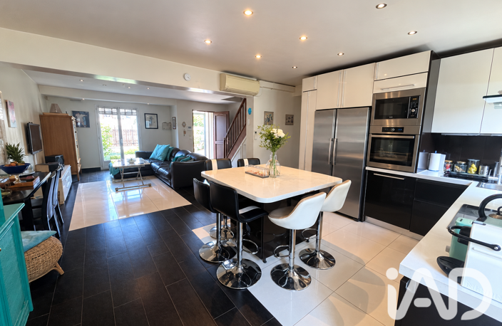 Vente Maison/villa 8 pièces — photo 2