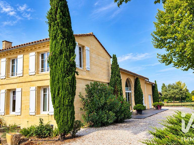 Vente Maison/villa 8 pièces — photo 1