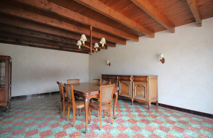 MAISON DE CAMPAGNE A RENOVER AVEC DEPENDANCES — photo 4