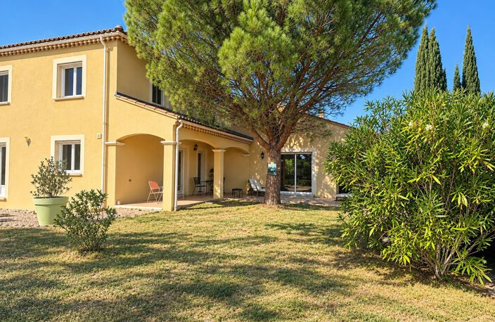 Maison T6 206 m2 - garage jardin — photo 2
