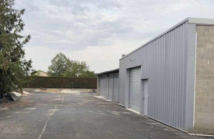 Location Local d'activités 270 m&sup2; — photo 5
