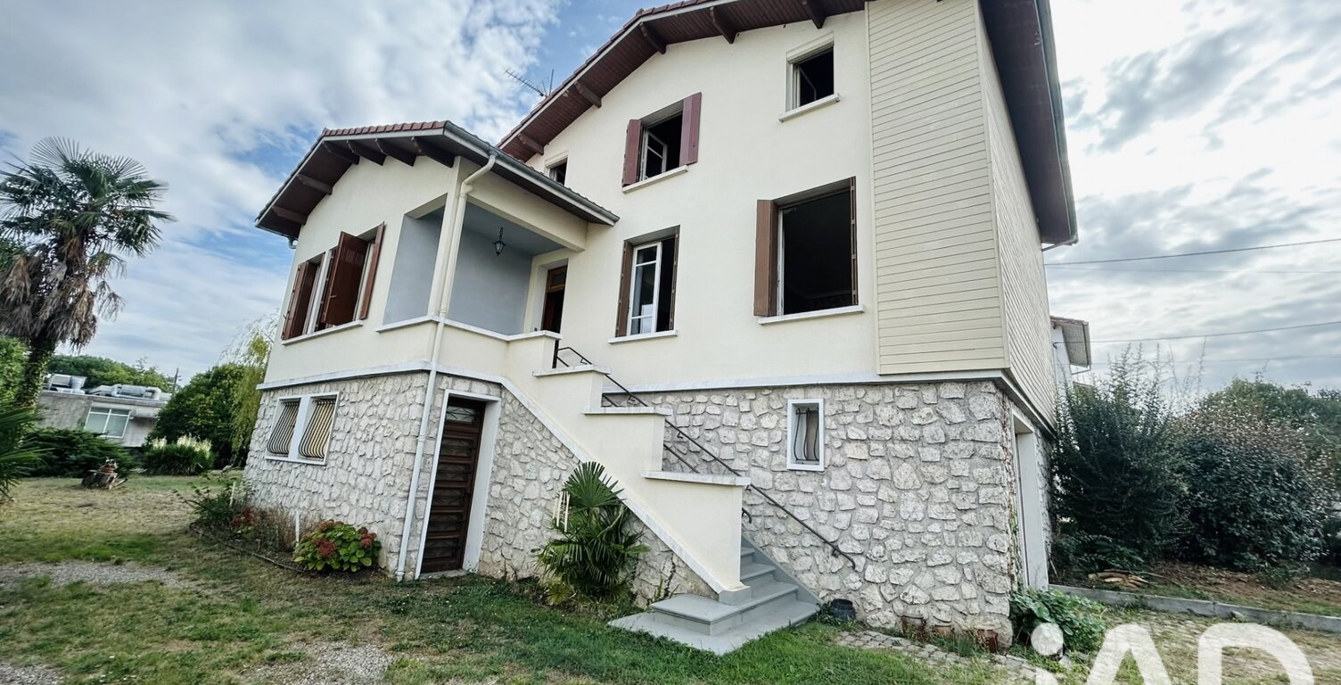Vente Maison/villa 8 pièces — photo 1