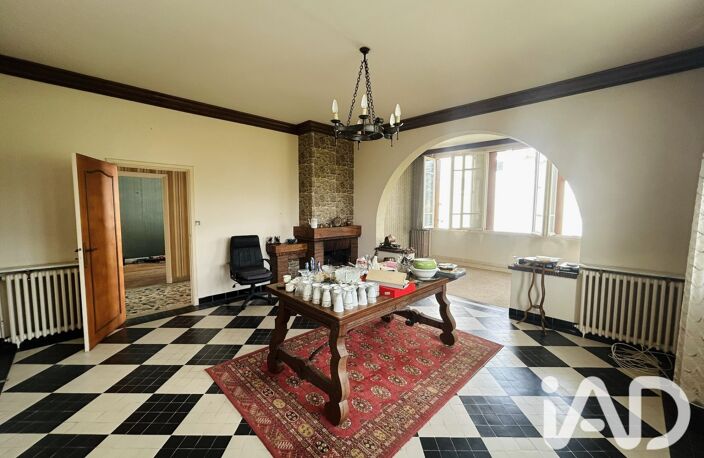 Vente Maison/villa 8 pièces — photo 2