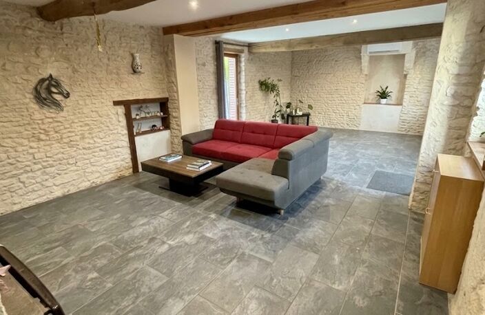 Vente Maison/villa 5 pièces — photo 3