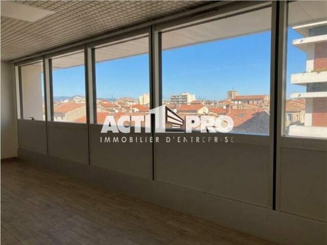 Bureaux à louer — photo du bien