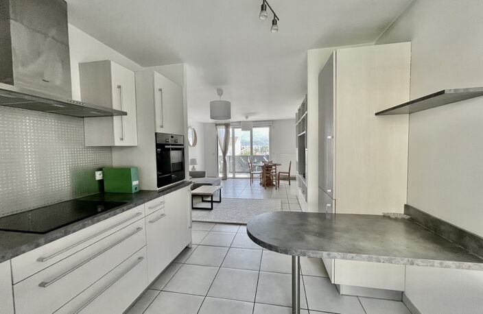 CORENC DERNIER ETAGE TERRASSE — photo 3