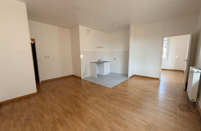 EXCLUSIVITÉ -- Bordeaux Saint-Pierre : Rare appartement 2 piè — photo 2