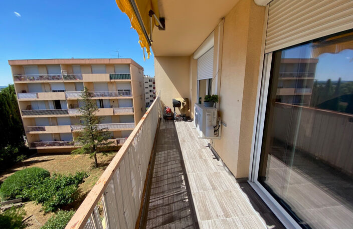Appartement T3 72m2 avec terrasse, cave et garage à Nîmes Saint Césaire — photo 3