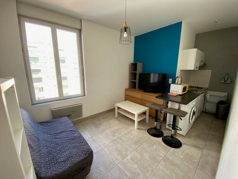 Studio 18m2 centre-ville Nîmes — photo 1