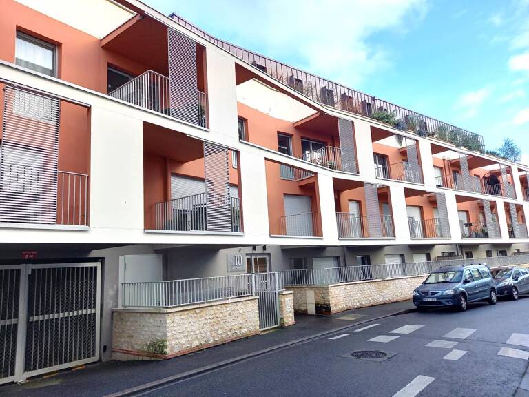 TOURS CATHEDRALE DANS RESIDENCE DE STANDING 2016 - T3 env 71m... — photo 1