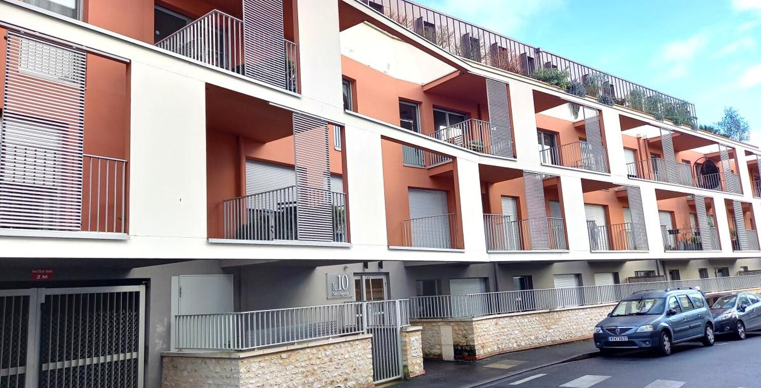 TOURS CATHEDRALE DANS RESIDENCE DE STANDING 2016 - T3 env 71m... — photo 1