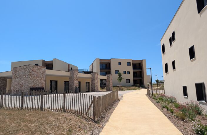 - DERNIERES OPPORTUNITES POUR CETTE RESIDENCE AU CALME ET A 3KM DE LA PLAGE — photo 5