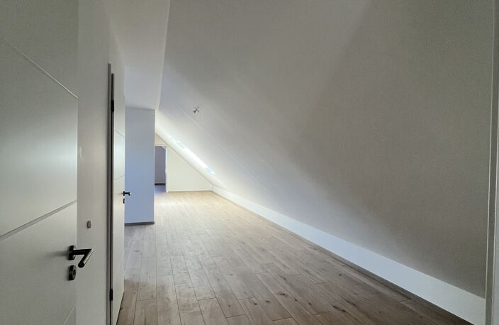 CUISINE OFFERTE / 42m² DE SEJOUR!! DUPLEX EN DERNIER ETAGE / 22M² TERRASSE ! — photo 4