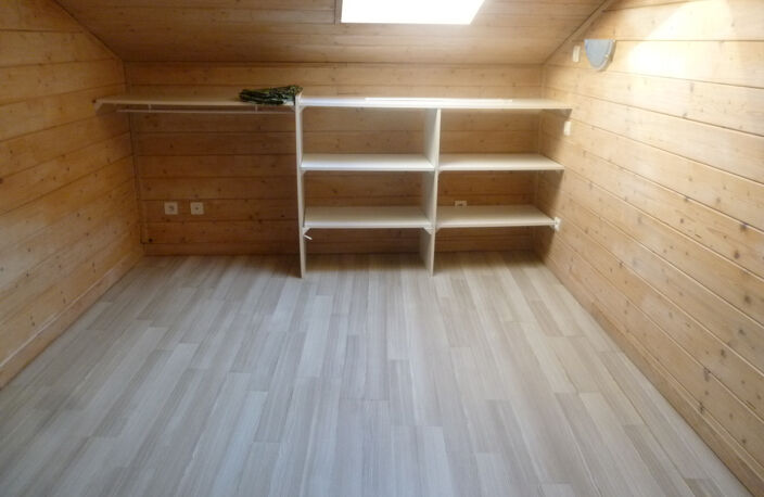 Charmant appartement T4 duplex de 64 m2 en Loi Carrez situé dans le centre historique. — photo 5