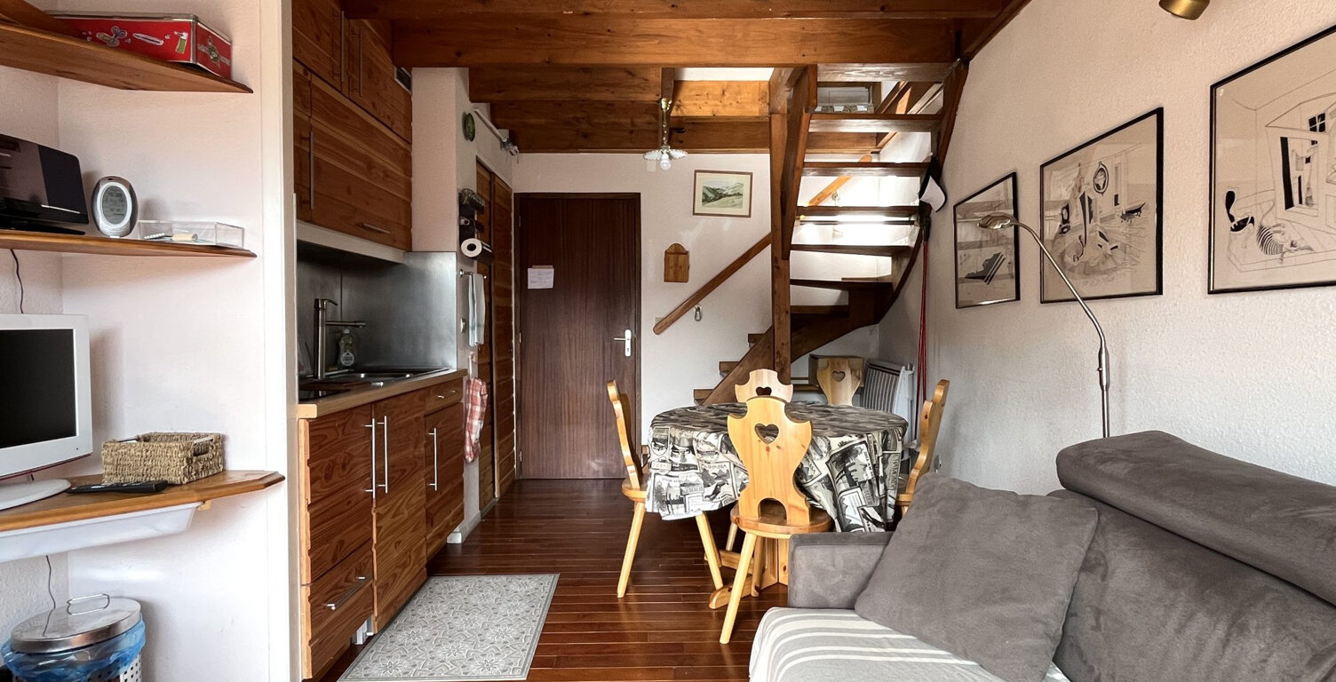 T2 en duplex au coeur du village — photo 1