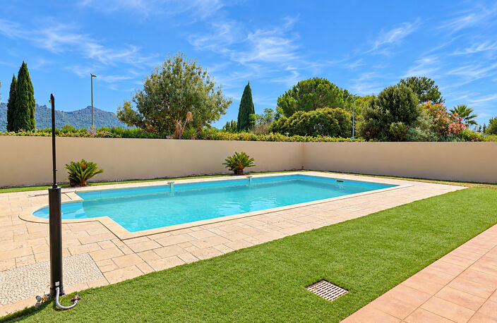 Villa T5 de 210m2 sur un terrain de 813m2 avec T2 indépendant — photo 3