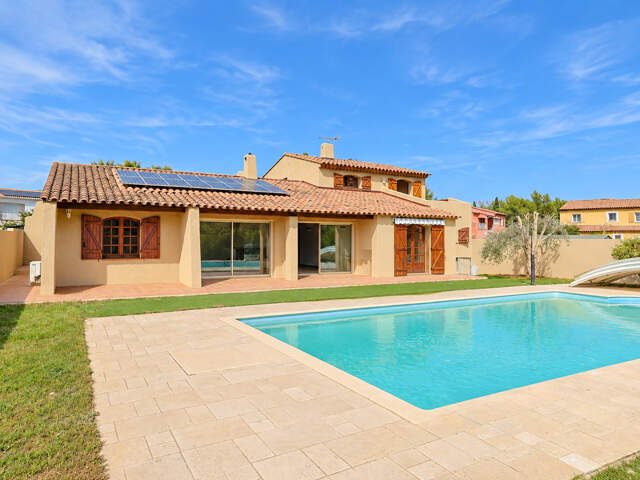 Villa T5 de 210m2 sur un terrain de 813m2 avec T2 indépendant — photo du bien
