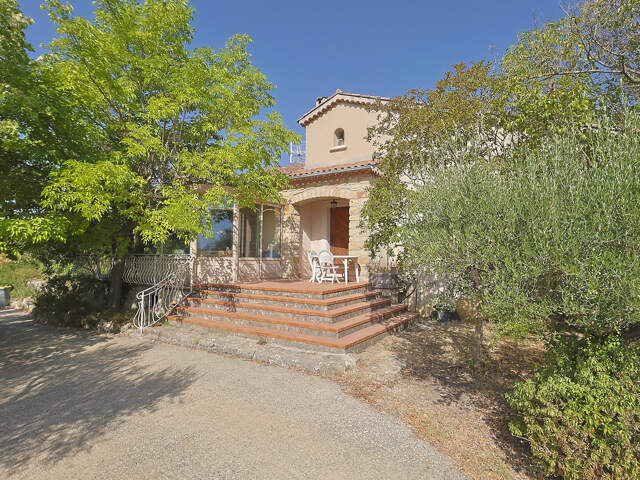 Villa T4 avec 2 698m2 de terrain / Vue dominante — photo du bien