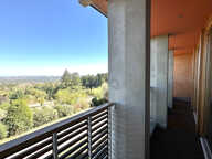 EXCLUSIVITE VAUGNERAY COUP DE COEUR T3 AVEC VUE DEGAGEE — photo 2