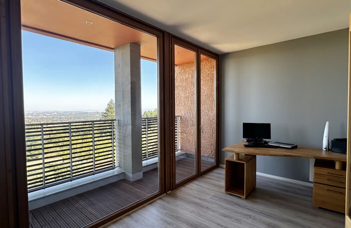 EXCLUSIVITE VAUGNERAY COUP DE COEUR T3 AVEC VUE DEGAGEE — photo 4