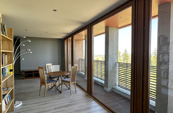 EXCLUSIVITE VAUGNERAY COUP DE COEUR T3 AVEC VUE DEGAGEE — photo 5