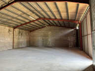 Hangar de 250 m2 et bureaux — photo 2