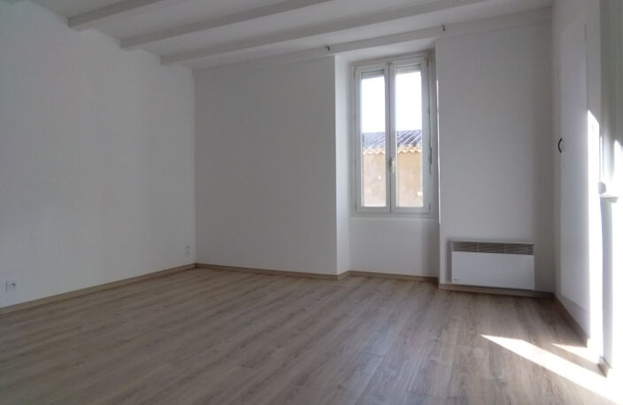 Appartement T2 entièrement rénové — photo 2