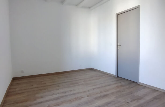 Appartement T2 entièrement rénové — photo 3