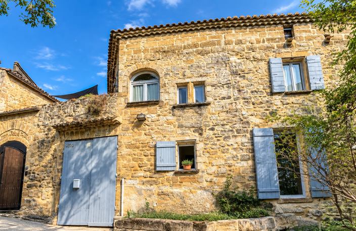 Pour les amoureux de pierre et d'histoire dans village prisé à proximité d'Uzès — photo 2