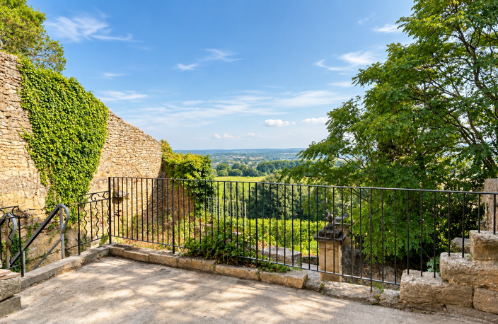 Pour les amoureux de pierre et d'histoire dans village prisé à proximité d'Uzès — photo 4