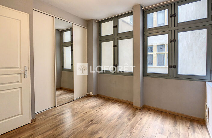 T2 NON MEUBLE AU 12 RUE SAINT JEAN LYON 5 — photo 3