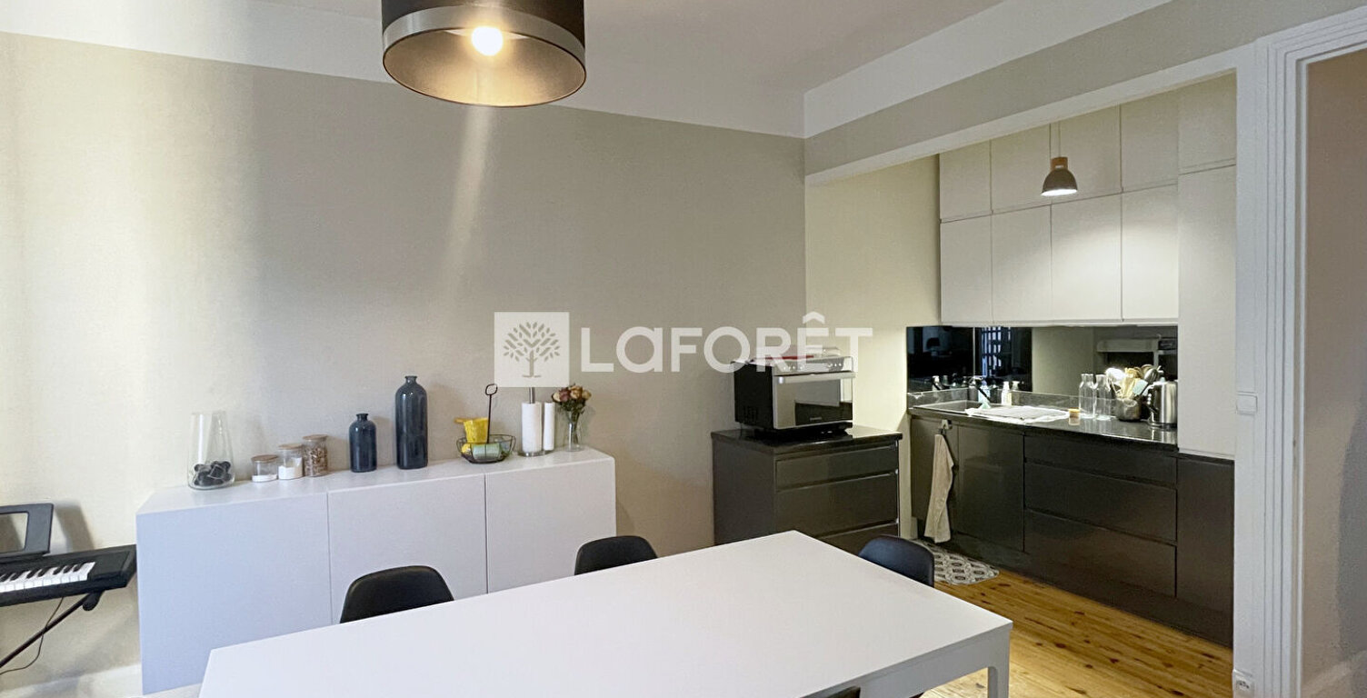 Appt  75 m² - 2 chambres, cuisine séjour, entièrement rénové — photo 1