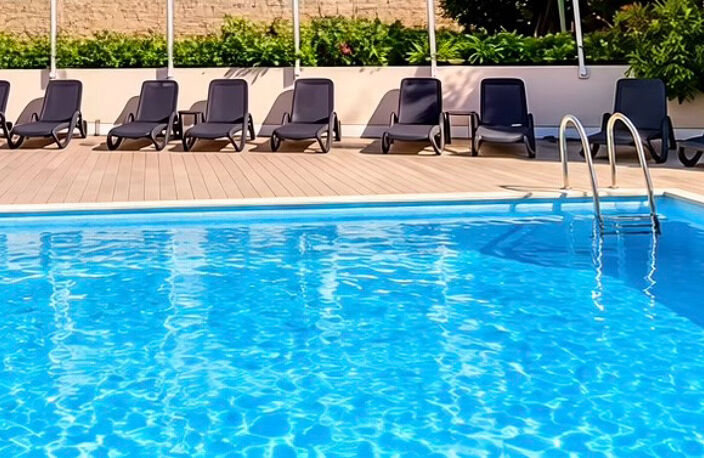 CANNES PROCHE BANANE RARE  ! T2 28 M2 REFAIT À NEUF ÉTAGE ÉL — photo 2