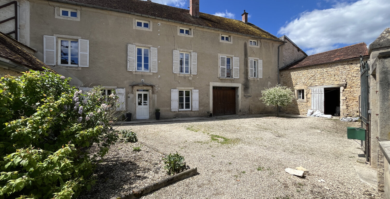 Belle demeure de 1900 proche de CHATILLON SUR SEINE(21) de 3 — photo 1