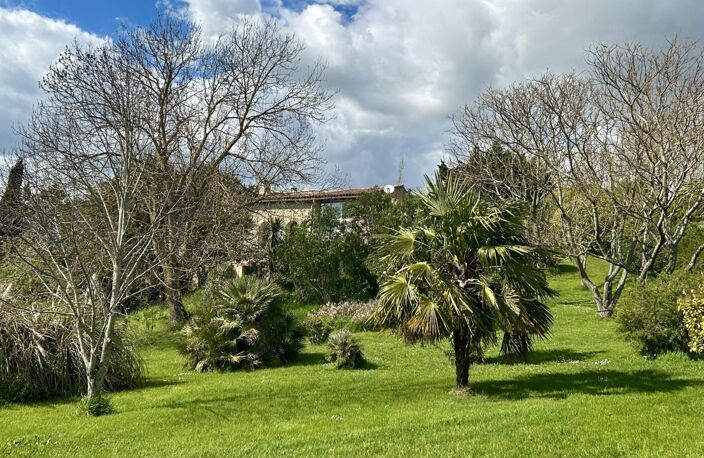 Demeure de caractère avec fort potentiel — photo 2