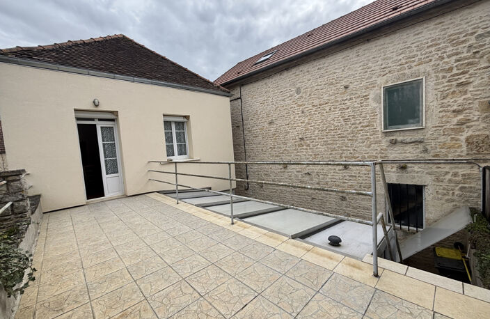 ETROCHEY ( 21) Maison de 100m2 avec petite cour proche de C — photo 2