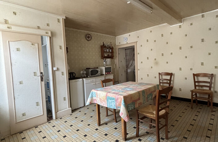 ETROCHEY ( 21) Maison de 100m2 avec petite cour proche de C — photo 4