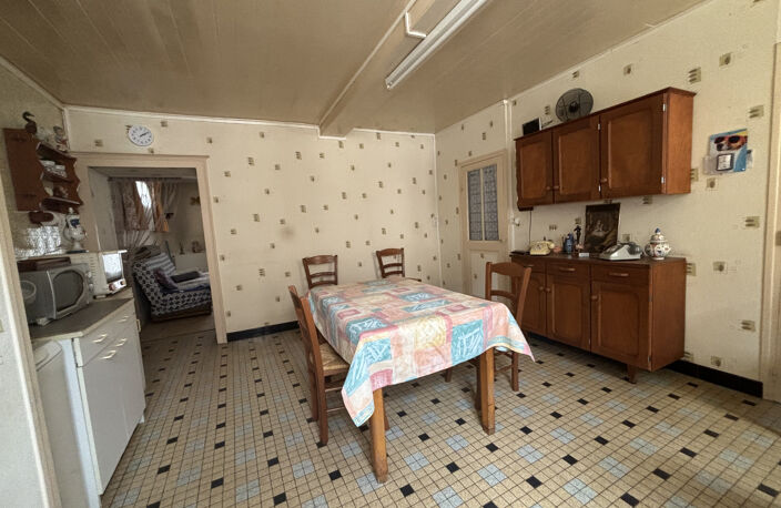ETROCHEY ( 21) Maison de 100m2 avec petite cour proche de C — photo 5