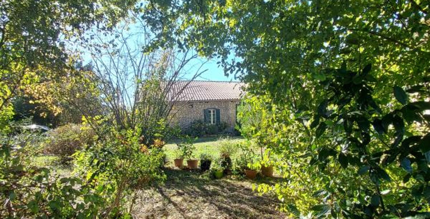 Maison en pierres de caractère avec dépendances et plus de 9 — photo 1