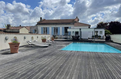 Maison de Village avec piscine et garages — photo du bien