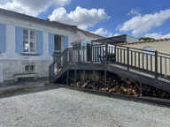 Maison de Village avec piscine et garages — photo 3