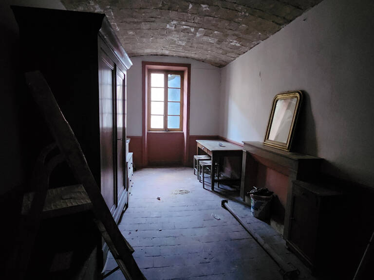Maison de ville - à rénover - 100 m2 - mitoyenne - tout à l' — photo 1