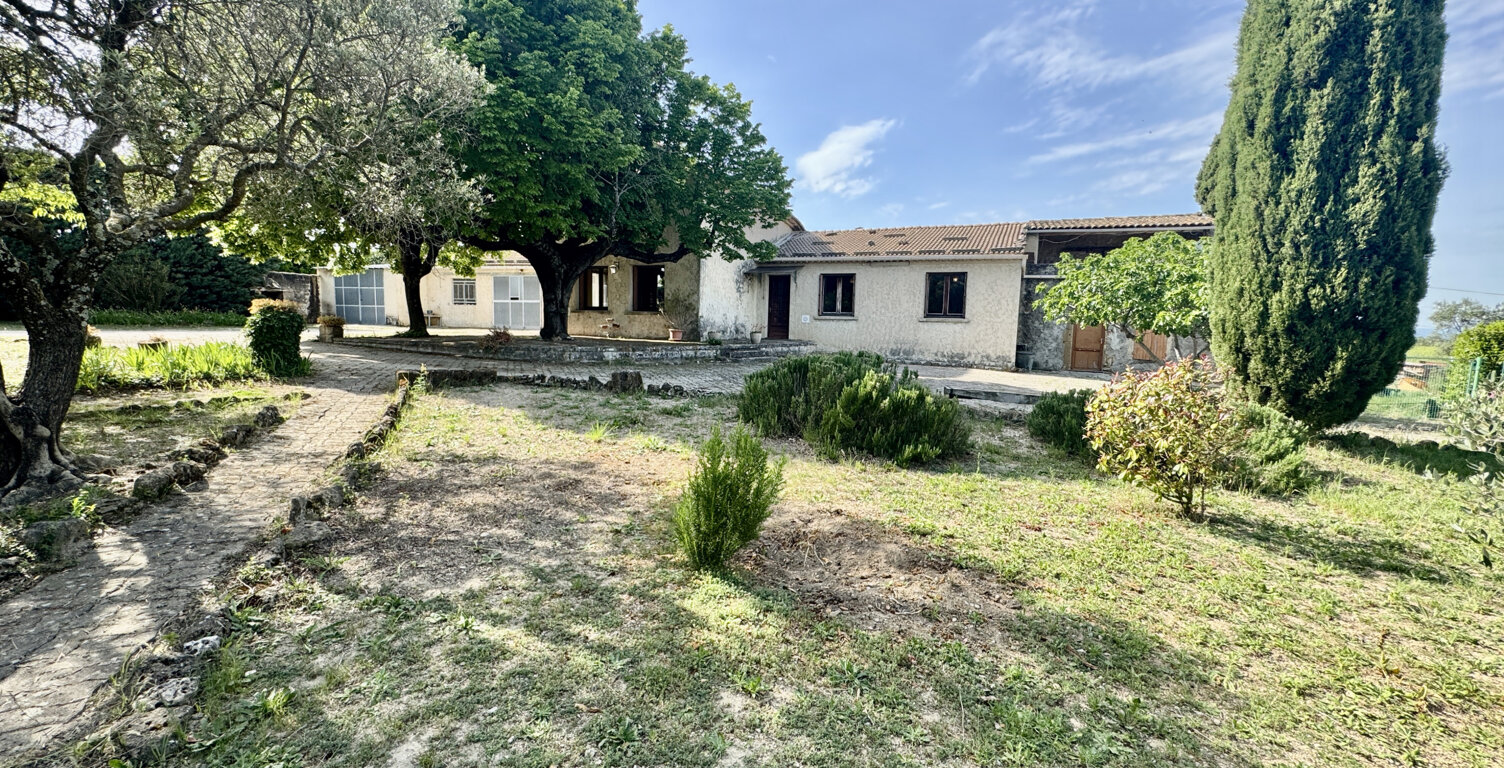 Maison de campagne à rénover — photo 1