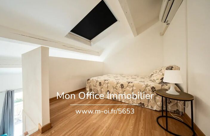 Référence : 7340-MCO - Exclusivité — Immeuble de rapport composé de 4 appartements et une  maison , avec jardin extérieur et stationnements, à Marseille 5e (13005) — photo 2