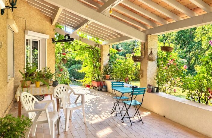 Maison Achat Vinon-sur-Verdon (83560) — 115 m², 4 Chambres, Jardin 1 323 m² — photo 2