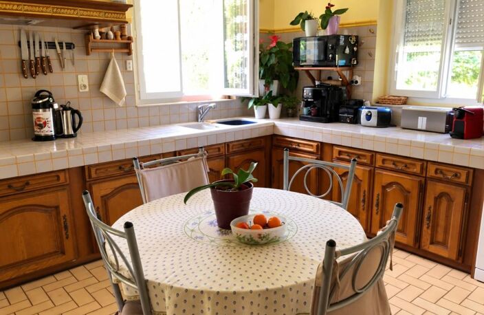 Maison Achat Vinon-sur-Verdon (83560) — 115 m², 4 Chambres, Jardin 1 323 m² — photo 3
